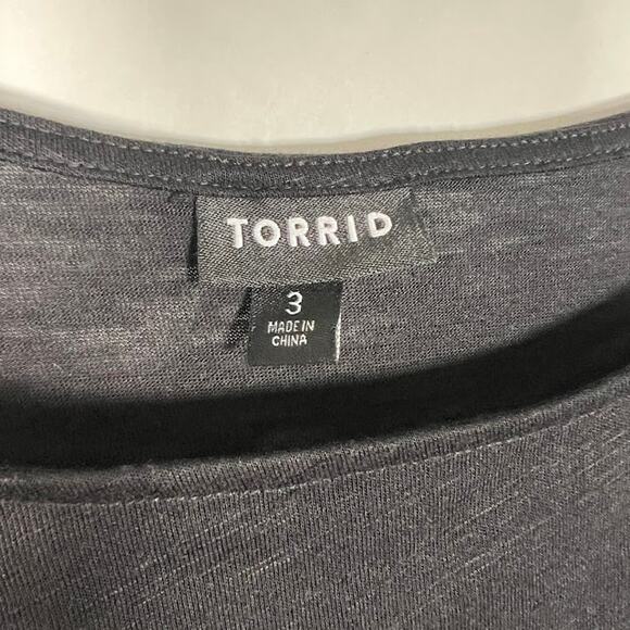 Torrid Women's Off Shoulder Top Shirt 3X Black Skull Long Sleeve Punk Goth - Picture 8 of 8